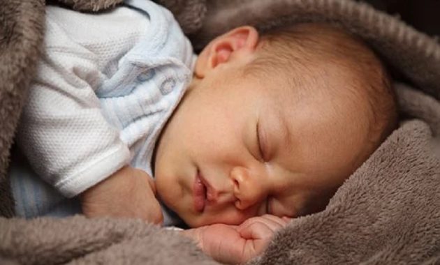 Cara Mengatur Pola Tidur Bayi Agar Tidak Begadang, Lakukan Hal Ini!